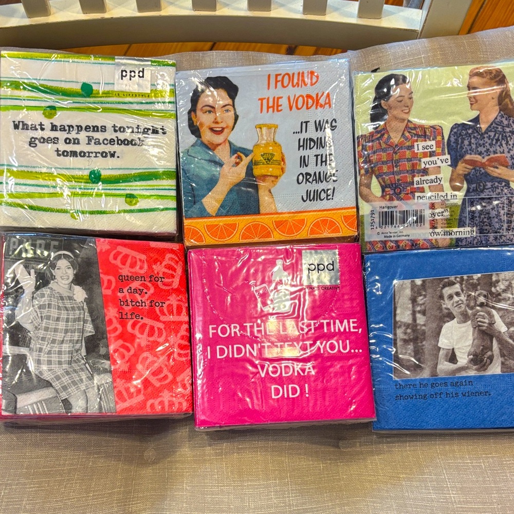 Cute Colorful Cocktail Napkins Set New, Never Opened Set of 6